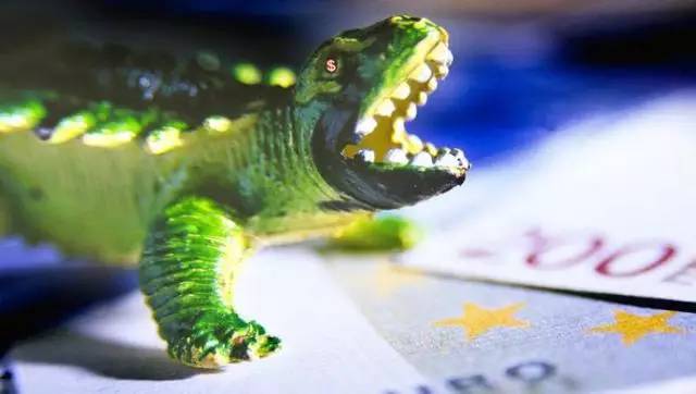 股市中哪些东西是忽悠散户的,揭秘股市常见忽悠套路