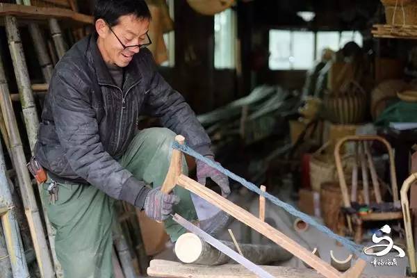 「他们的“江湖”」看点头这双巧手如何玩转竹子!