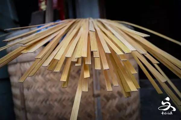 「他们的“江湖”」看点头这双巧手如何玩转竹子!