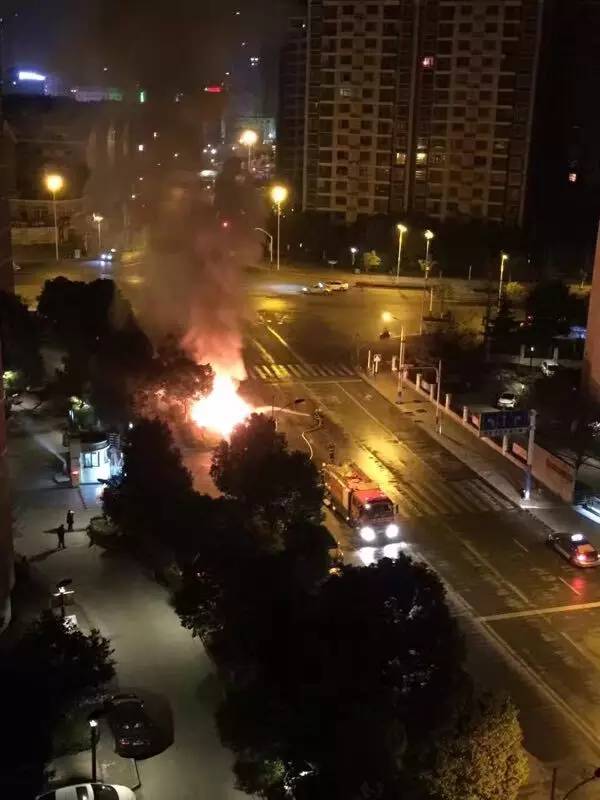 合肥市小区汽车起火事件,合肥车辆火灾最新事件