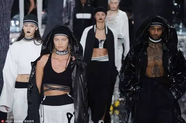 彪马和阿迪这么像,它成功了吗?