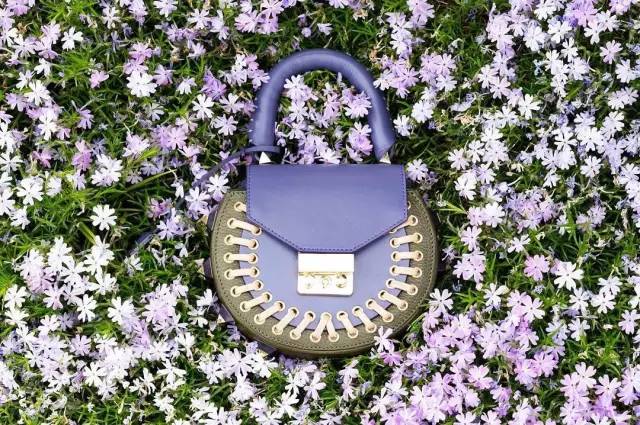 4款不输大牌的平价包包潮爆了,包包推荐小众高级感大牌白色