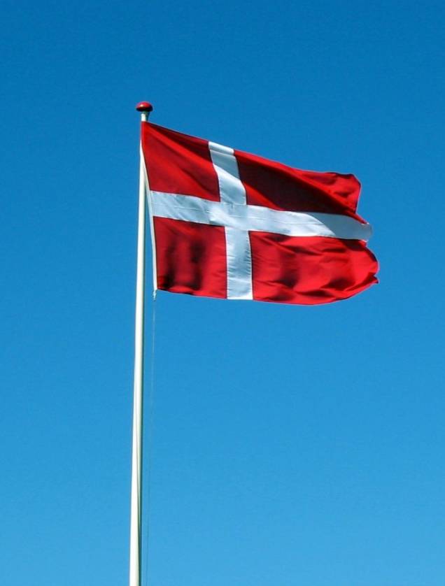 “爱旗成痴”的丹麦人