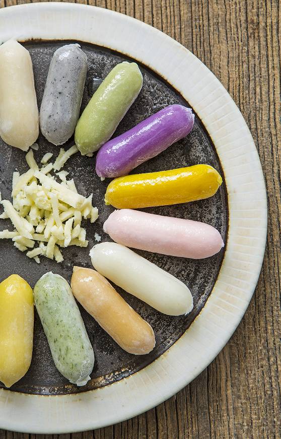 姑娘,我们一起去吃樱花吧!春日24款樱花限定小食已上线!