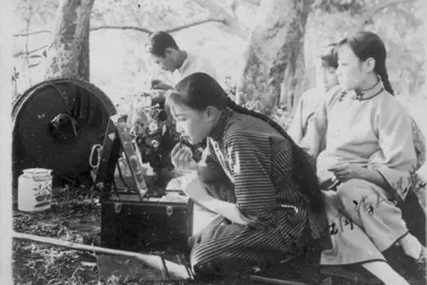 这部诗电影刷新了中国影史的艺术新高度，可惜至今仍流落他乡