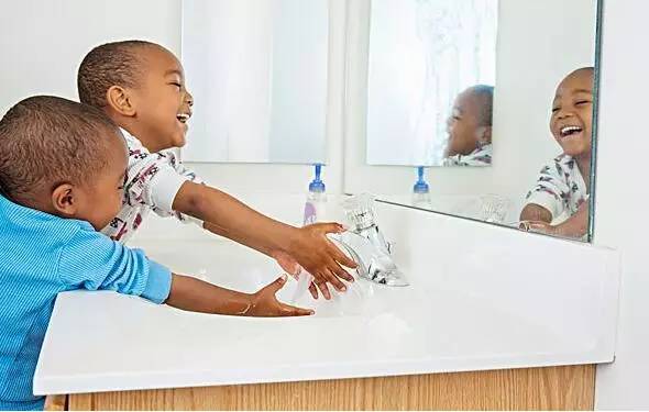 愿你是披荆斩棘的大英雄,愿你是披荆斩棘的骑士