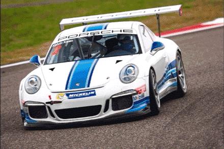 顶级赛车赛事盛况,世界顶级车展最新消息