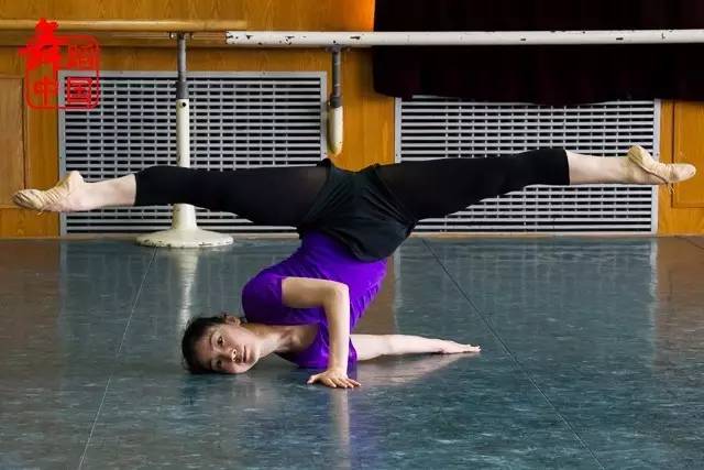 古典舞基本功16个动作背影,古典舞完整版3分钟有基本功