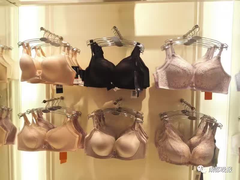 为女王过节,时代奥莱是认真的!