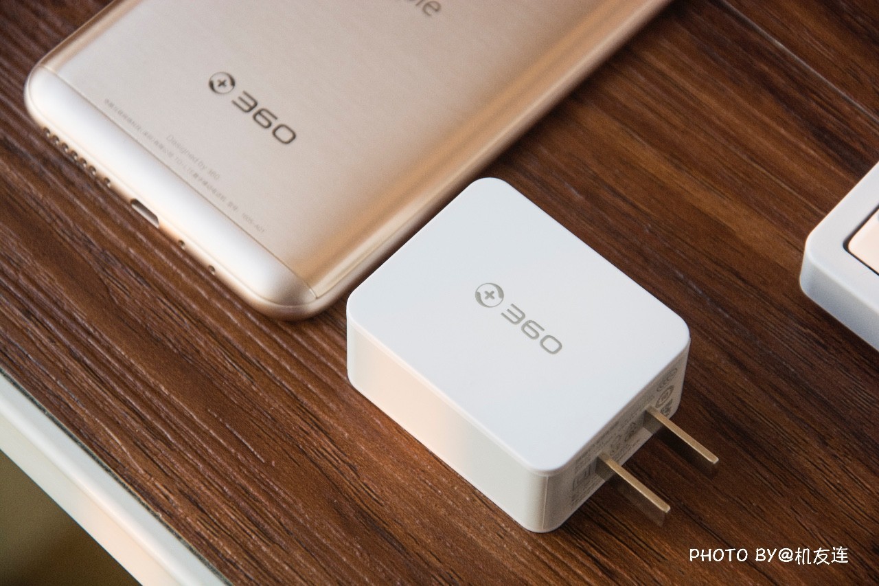 请叫我价格屠夫——360N5简评