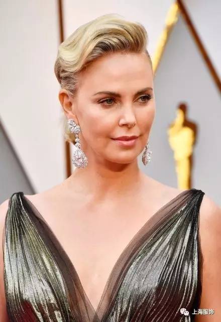 第89届奥斯卡,女神们拼礼服才是正经事!