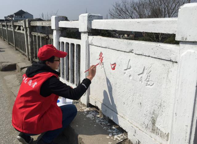 很多好人好事就在我们身边,这些拾金不昧的行为值得点赞
