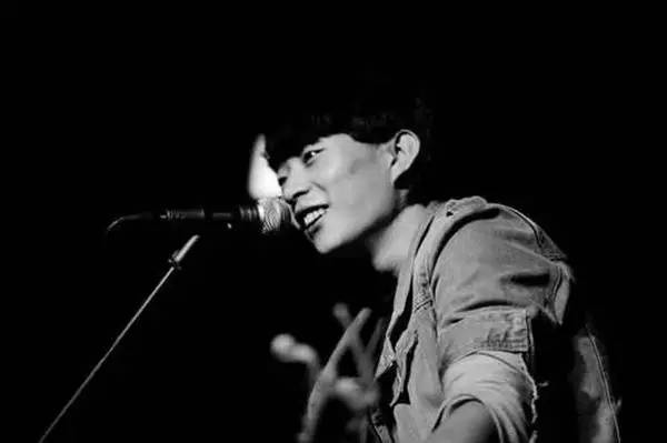 赵雷就没有点评三十岁女人的权利吗?|南友话