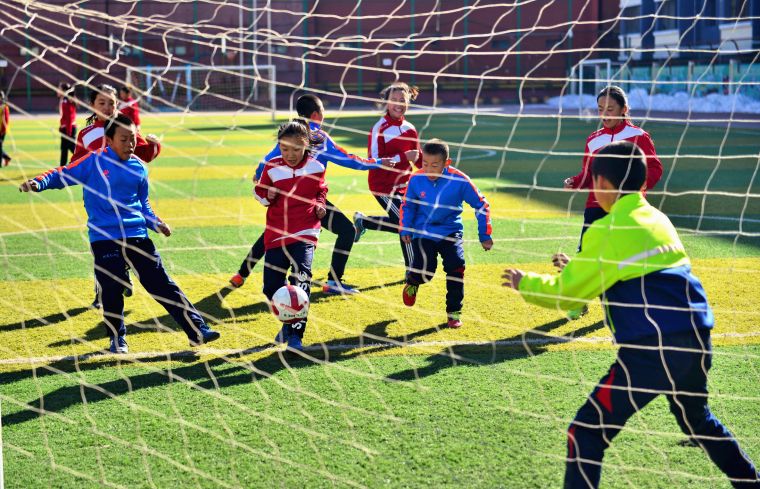 校园足球立体化普及格局,近年来我国对校园足球发展的政策