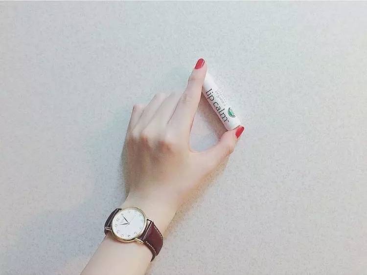 高颜值润唇膏便宜变色,高颜值10元变色唇膏