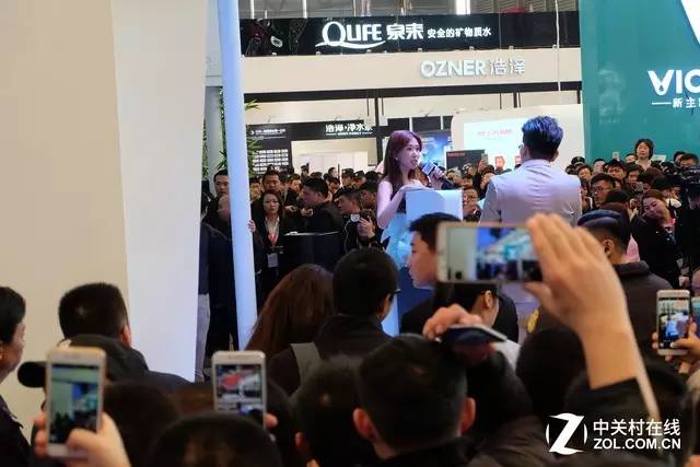 10日科技热点：微信朋友圈权限设置功能又拽出新高度：一言不和隐藏你的朋友圈