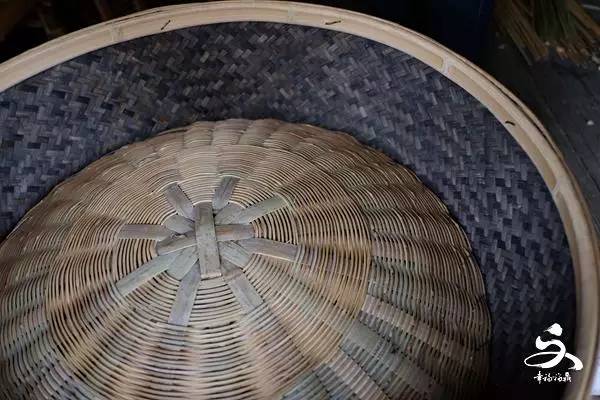 「他们的“江湖”」看点头这双巧手如何玩转竹子!