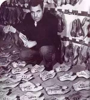 让奥黛丽·赫本钟情的Ferragamo,也让何穗爱不释手!