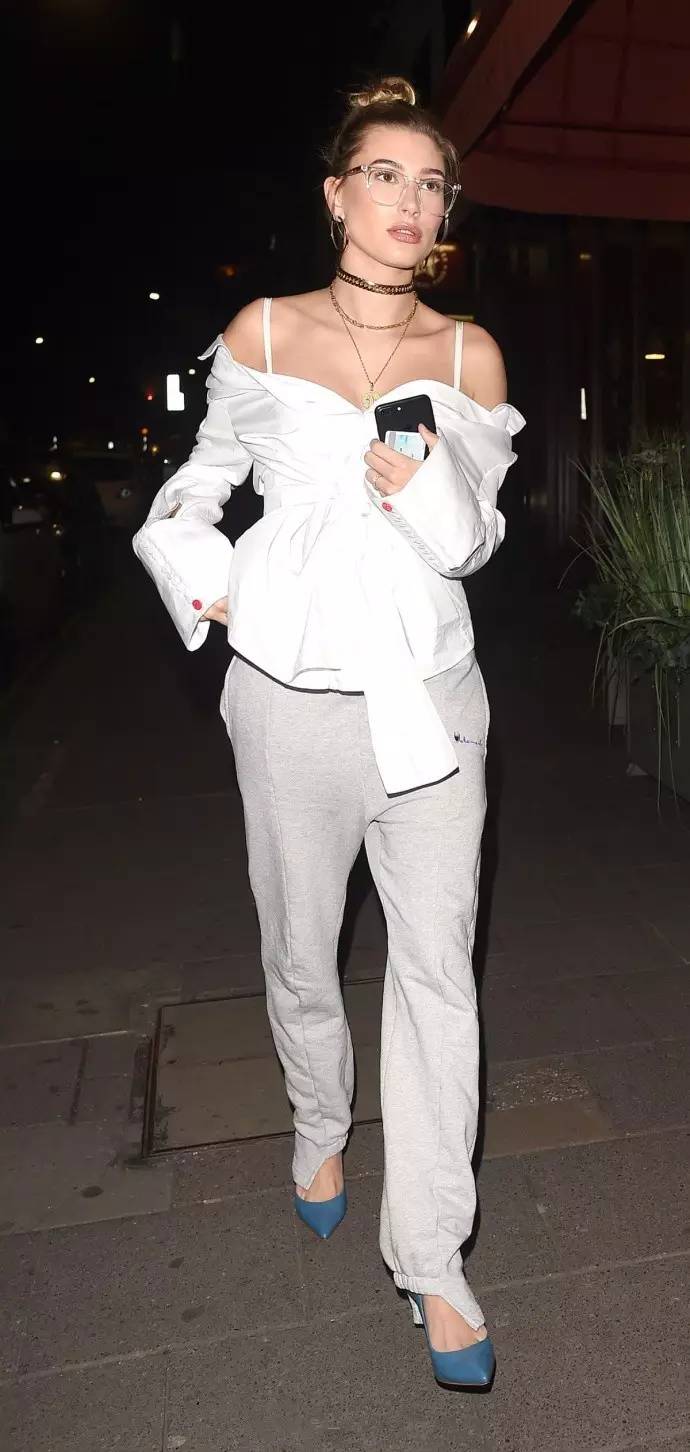 有一种时尚叫做“你觉得我时髦，却猜不出我穿的牌子”