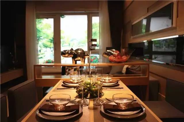 高性价比好房地铁口3室首付28万,首付29万二室一厅二卫房源