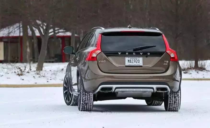 沃尔沃v602022款评测,沃尔沃v60最新款试驾视频