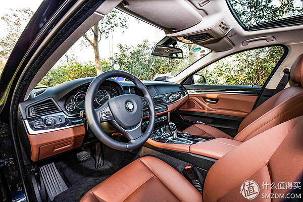 宝马520i旅行版功能,宝马520i和530旅行