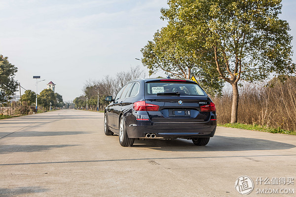 宝马520i旅行版功能,宝马520i和530旅行