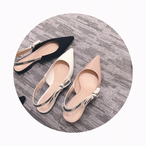 今年流行的大牌鞋子秋冬,当季最流行的大牌鞋子