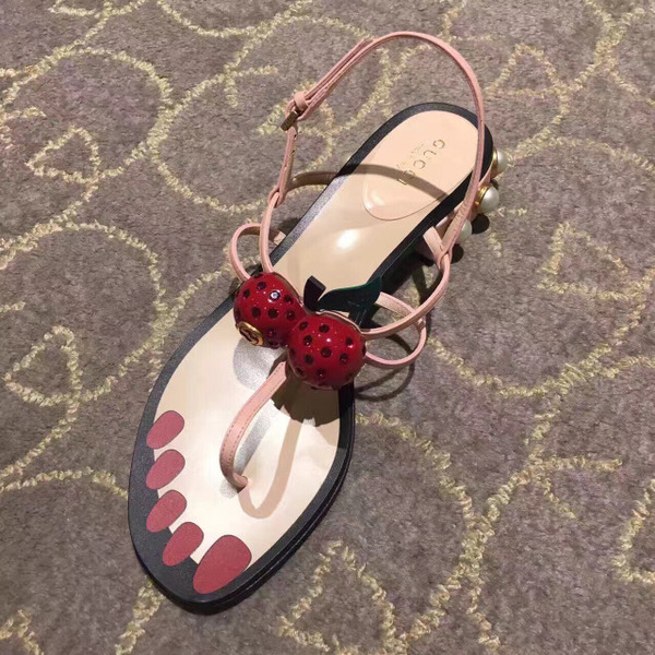 今年流行的大牌鞋子秋冬,当季最流行的大牌鞋子