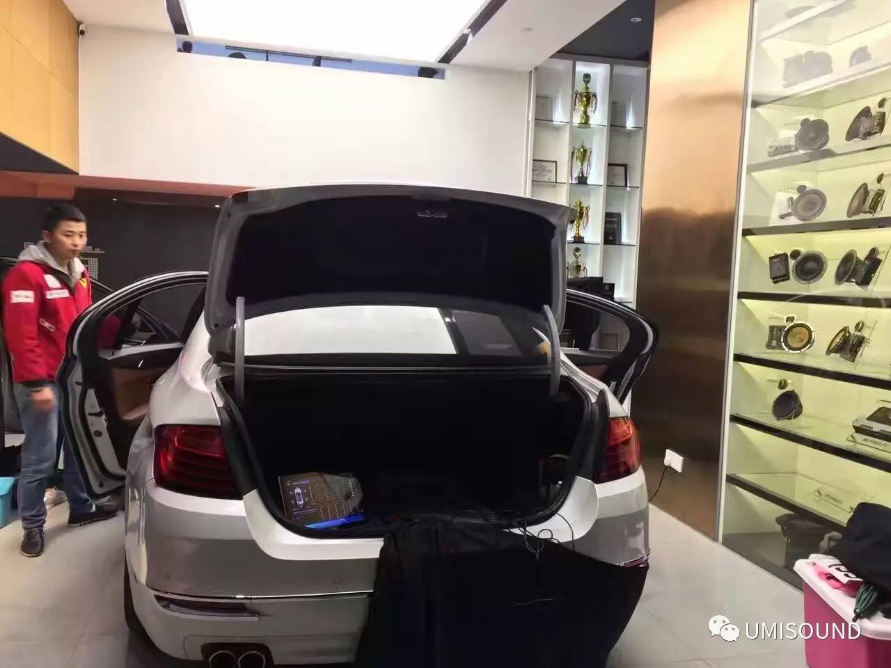 14款宝马525dsp功放安装教程,宝马525i升级12喇叭