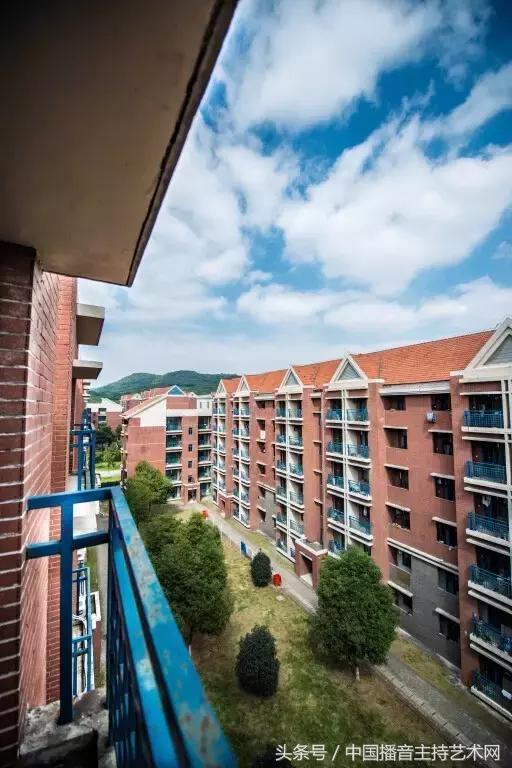 南京南广学院是几本,南广学院学费很贵吗