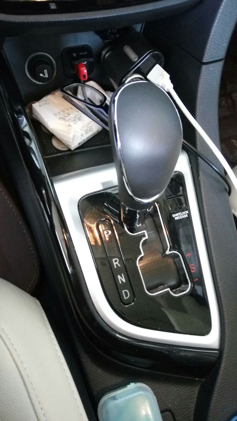 长安cs75对比欧尚x7哪个好,长安cs75和vs7哪个更好