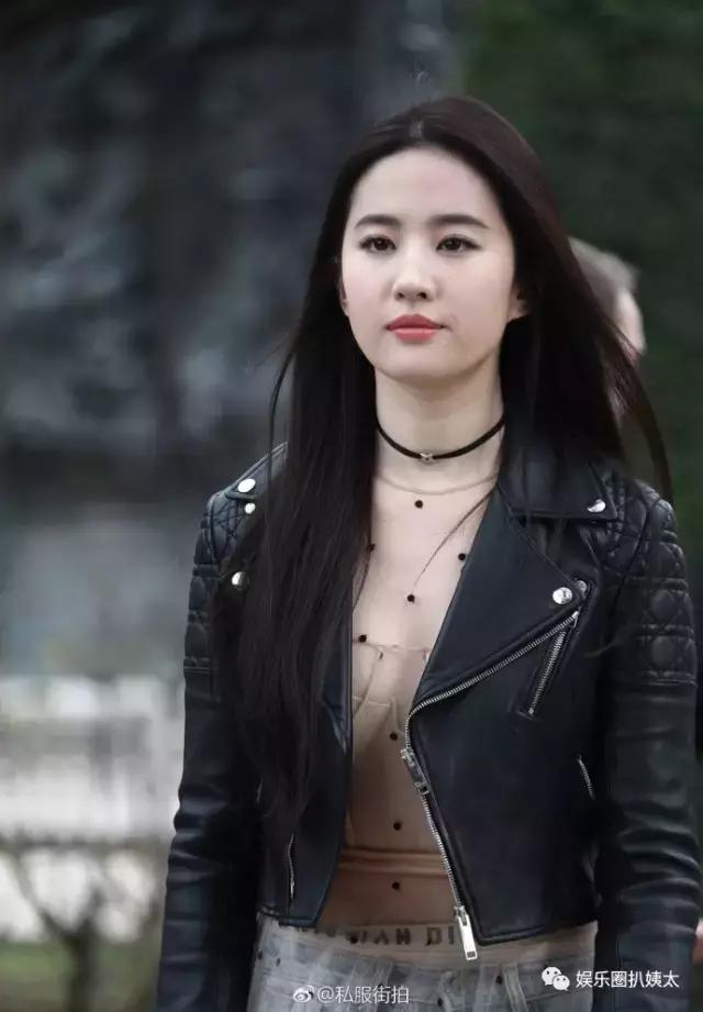 刘亦菲为什么老是被嘲胖,刘亦菲巴黎时装周造型