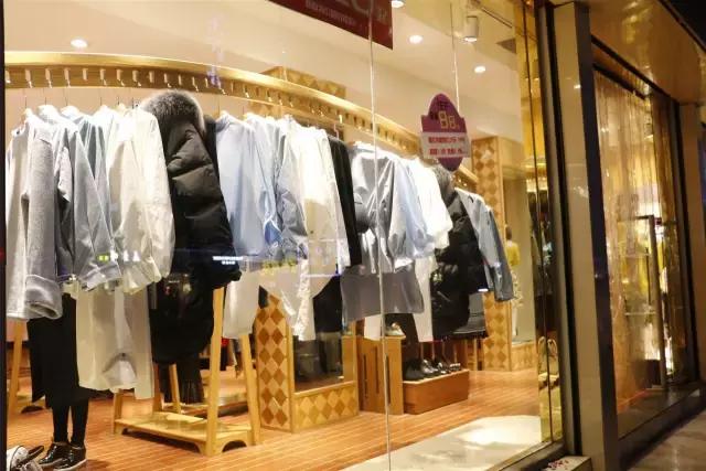 每一个与鱼化寨国际有染的人,都曾对这个小香港有难以言表的热忱