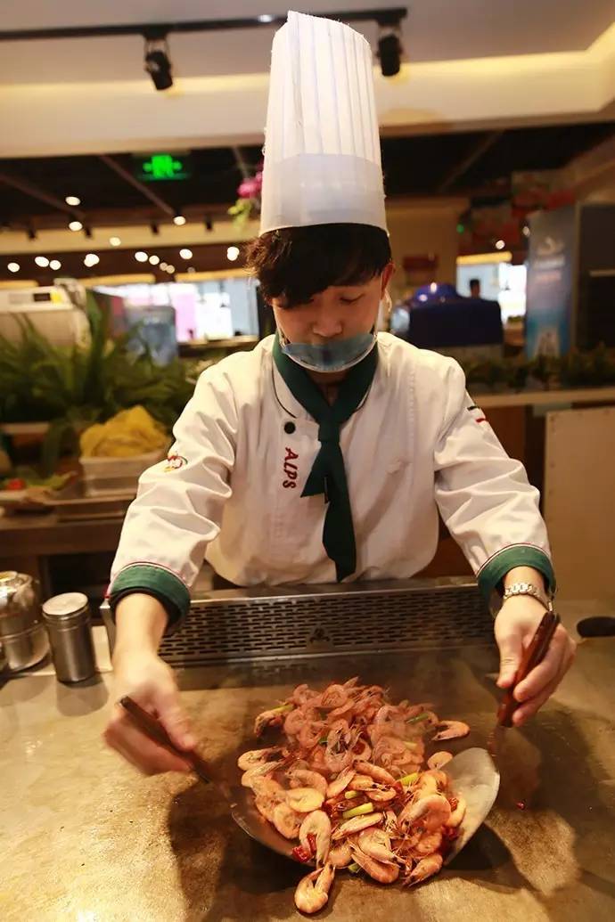 海鲜、披萨无限量供应，长春最物超所值的自助餐厅就是它！