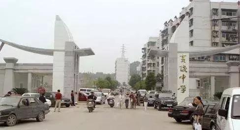 宜昌这个很多人骂了3年，却爱她一万年的地方！真的回不去了！