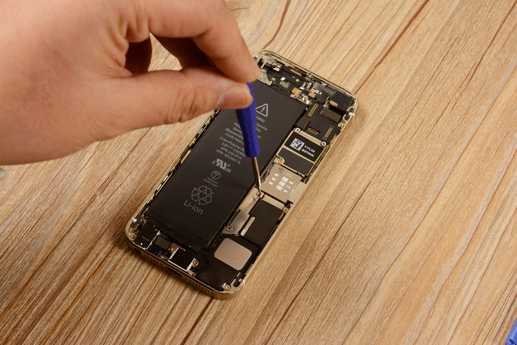 iphone5s电池更换详细教程,iphone5s怎么自己换电池