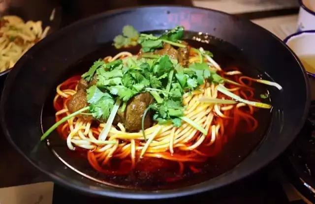 成都必吃的18碗面,成都最好吃的100碗面