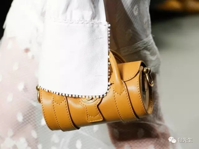 burberry怎么穿出效果,burberry2019早春款