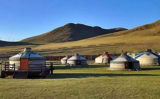 去哈尔滨可以逛哪几个国家,哈尔滨能坐火车出国游