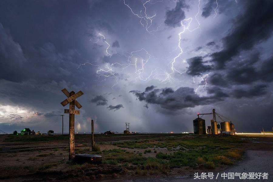 2017下半年天气情况,2016年天气形势分析