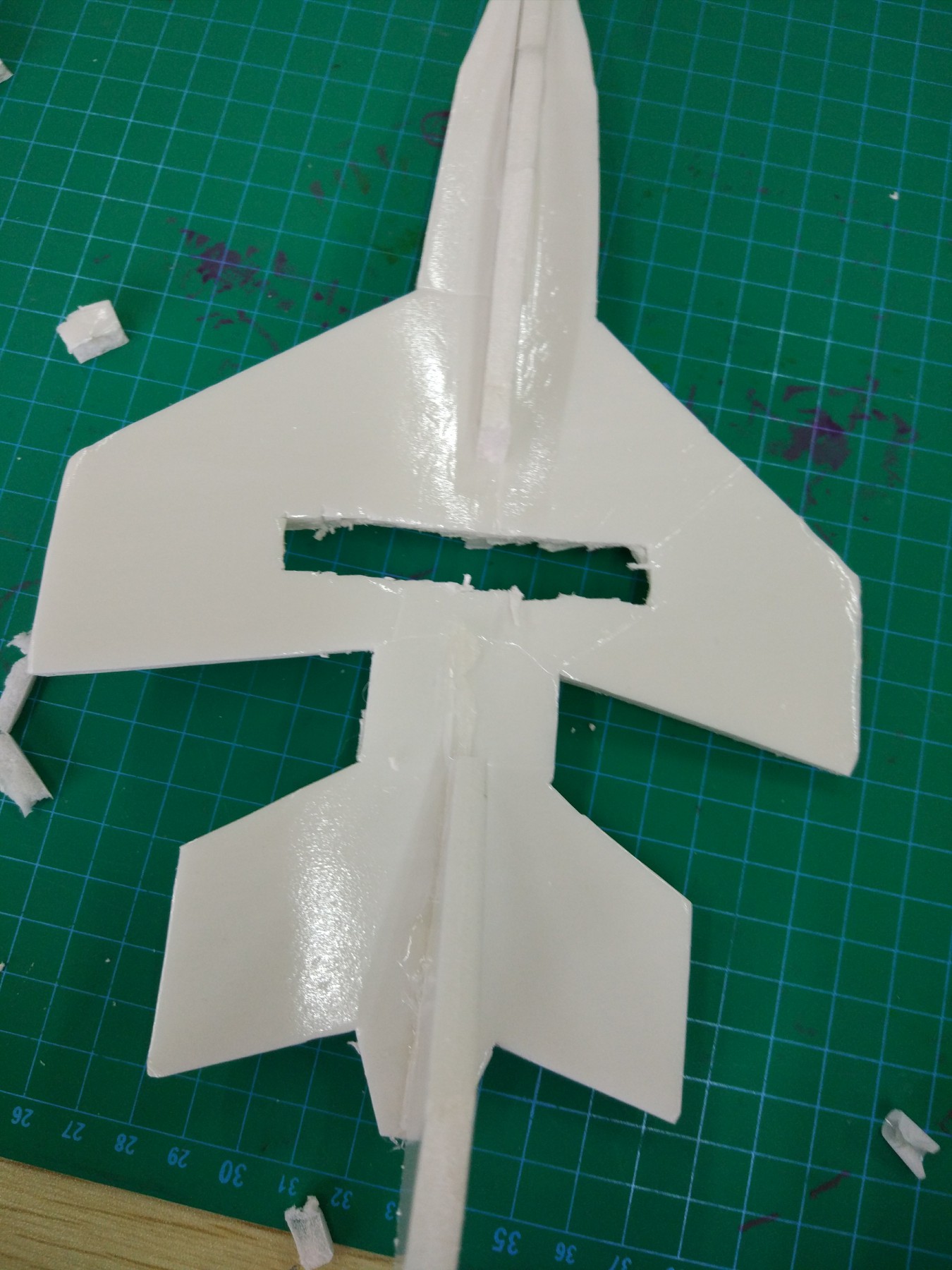 不用逛某宝某东,自己亲手制作一架遥控小飞机,飞着超爽