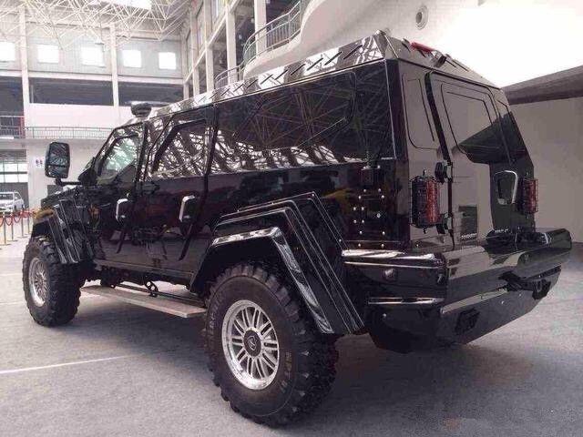 嫌弃自己的车费油?这款车加满一箱油约2000元!