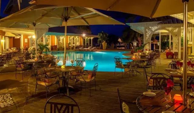 毛里求斯，拿水壶换保时捷的天堂