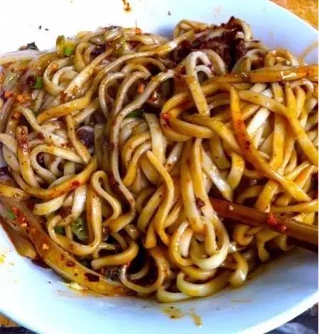 成都必吃的18碗面,成都最好吃的100碗面