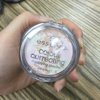 一款超好用的蜜粉饼,真正好用的适合混干皮的蜜粉饼