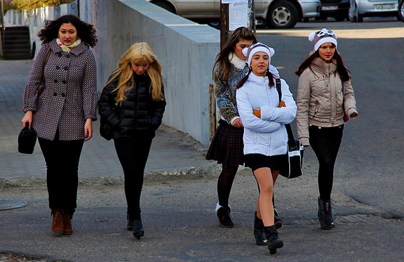 黑河这么多俄罗斯美女,你真的认为她们来中国只是购物?