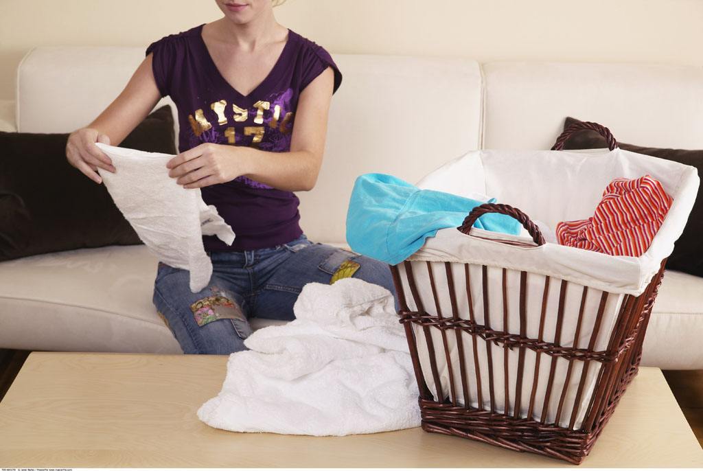 正确的洗衣服方法怎么洗,学会这个小技巧洗衣服干净多了