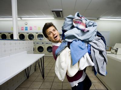 正确的洗衣服方法怎么洗,学会这个小技巧洗衣服干净多了