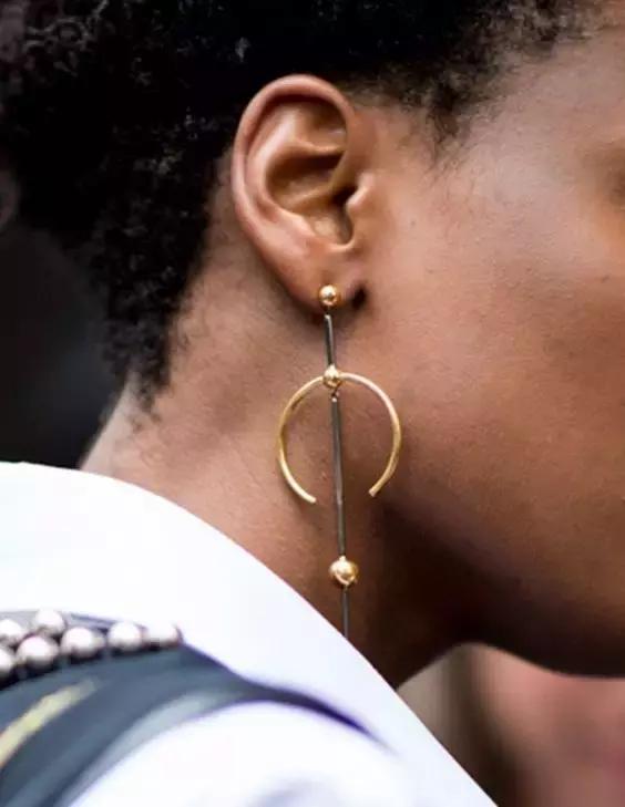 宋慧乔秀贤同款耳环,宋慧乔同款手镯